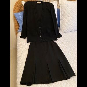 Vtg Anne Klein Black Crepe Jacket/Skirt Suit Sz 8